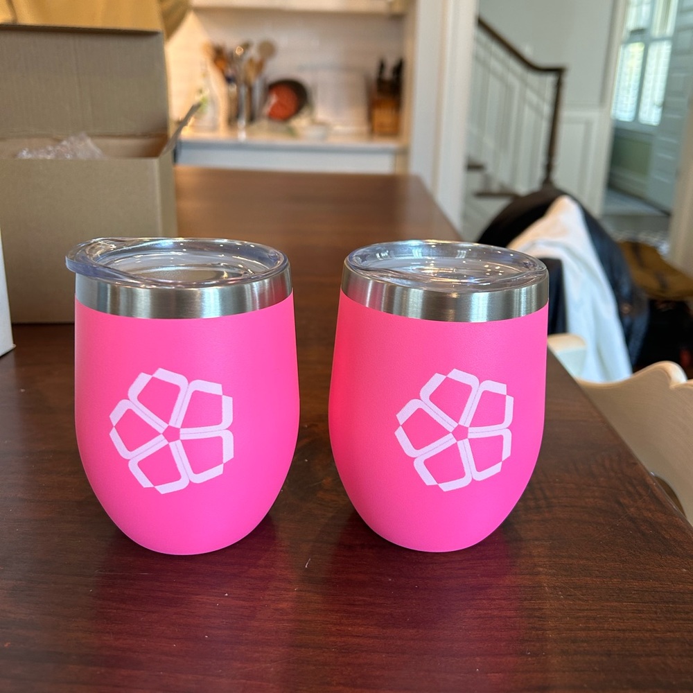 Trina Turk Tumblers,Great for warm or cold beverages Stainless steel, BRAND NEW!